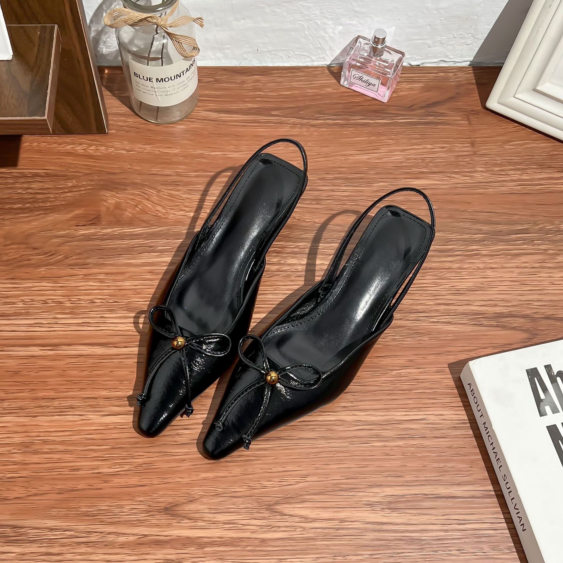 

Pointed single shoes women s bow high-end French high heels women s thin heels outer wear empty women s shoes 2025 spring women s 35