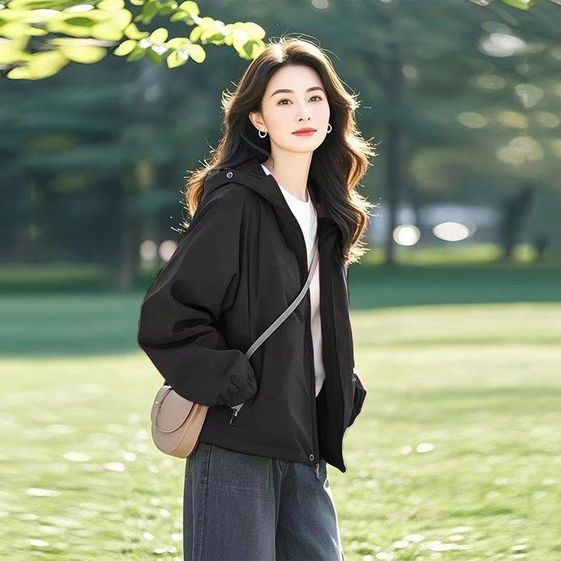 Spring High-end Niche Non-collision Jacket Korean Version of The Unique Super Beautiful Short Hooded Jacket Ladies