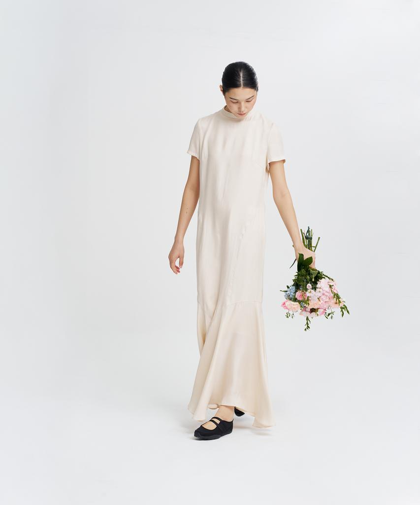 Haipeogeullipeu Ripple Maxi Dress