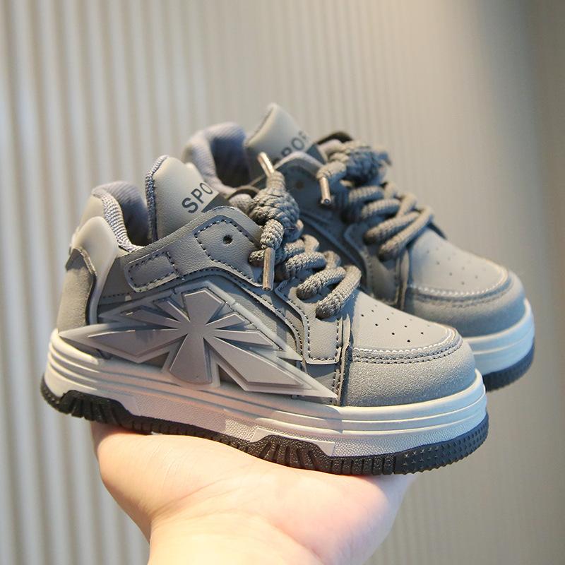 Children's sports shoes 2025 spring and autumn boys' casual board shoes high-top girls' little white shoes soft-soled baby bread shoes