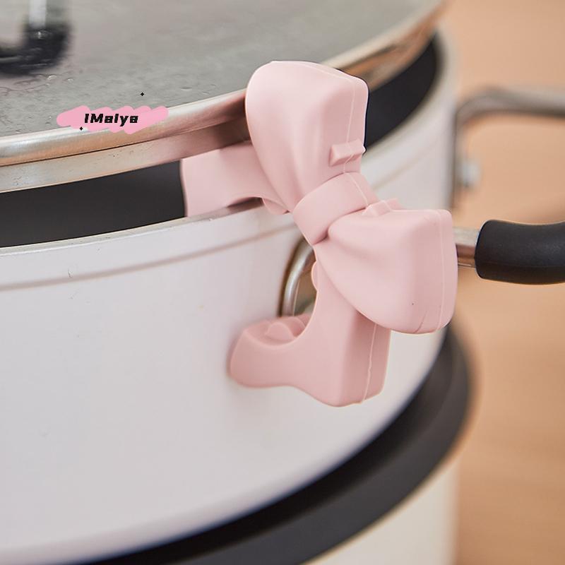 Silicone Bow Spatula Holder Anti-Scalding Utensil Spoon Rest for Pot Clip Bow Shaped Spoon Holder Kitchen Accessory
