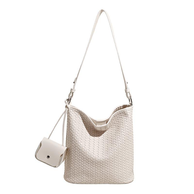 Large-capacity Woven Bag Women's Summer New Versatile Single Shoulder Crossbody Mother and Child Bag Commuter Bucket Bag
