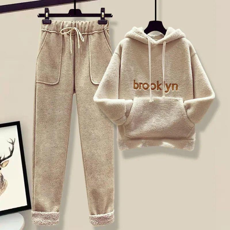 Sweet and Salty Street-Style Winter Vest, Lamb's Wool Sweatshirt, Wool Blend Pants Set: Trendy Autumn/Winter Women's Outfit, Youthful Style