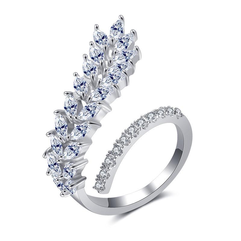 

Модное креативное женское кольцо, инкрустированное цирконом Aaa