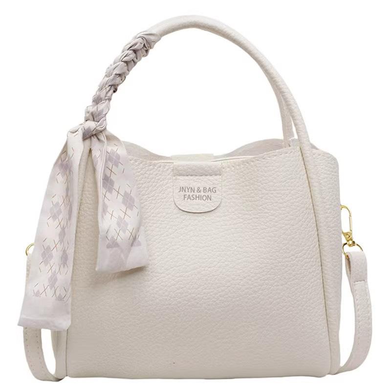 Customer Order Popular Portable Bucket Bag Women's 2025 New Fashion Simple Shoulder Small Bag Commuter Women Messenger Bag