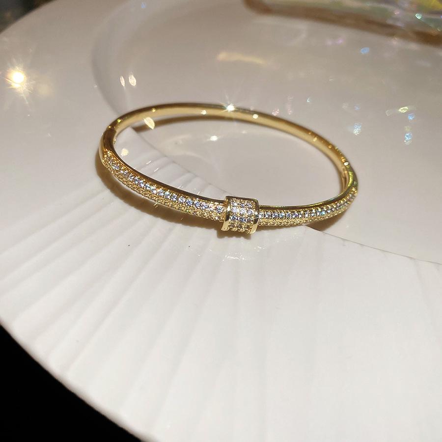 Banquet Luxury 18k Gold-Plated Zircon Snake Bracelet - Fashionable High-End Jewelry for Women