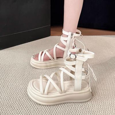 Hochgeschnittene Römersandalen mit Kreuzriemen 2025 Sommer neue erhöhende ausgehöhlte Open-Toe Mode Damen Plateausandalen