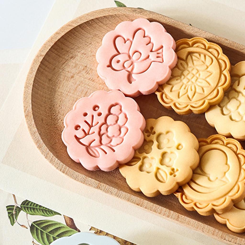 Set aus 8 lebensmittelechten Blumen-Ausstechern aus Kunststoff zum Keksebacken für Partys, praktische Dessert-Backutensilien