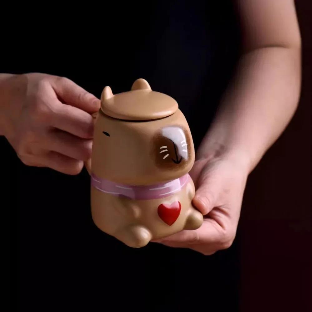 2025 Nový keramický hrnek s delfínem na vodu, hrnek s kapybarou, domácí snídaňový hrnek na mléko a kávu, kreslené kreativní modelovací hrnky