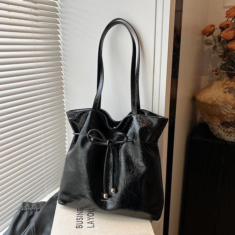 Premium Sense Large-capacity Bag Women's New Summer Commuting Versatile Shoulder Bag Portable Tote Bag