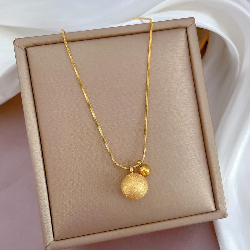 Fashion Retro Women's Necklace Temperament Micro Diamond Necklace Exquisite Collar Chain Accessories