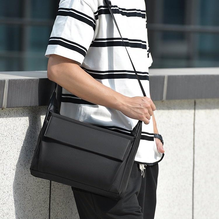 Casual Waterproof Messenger Bag Shoulder Bag