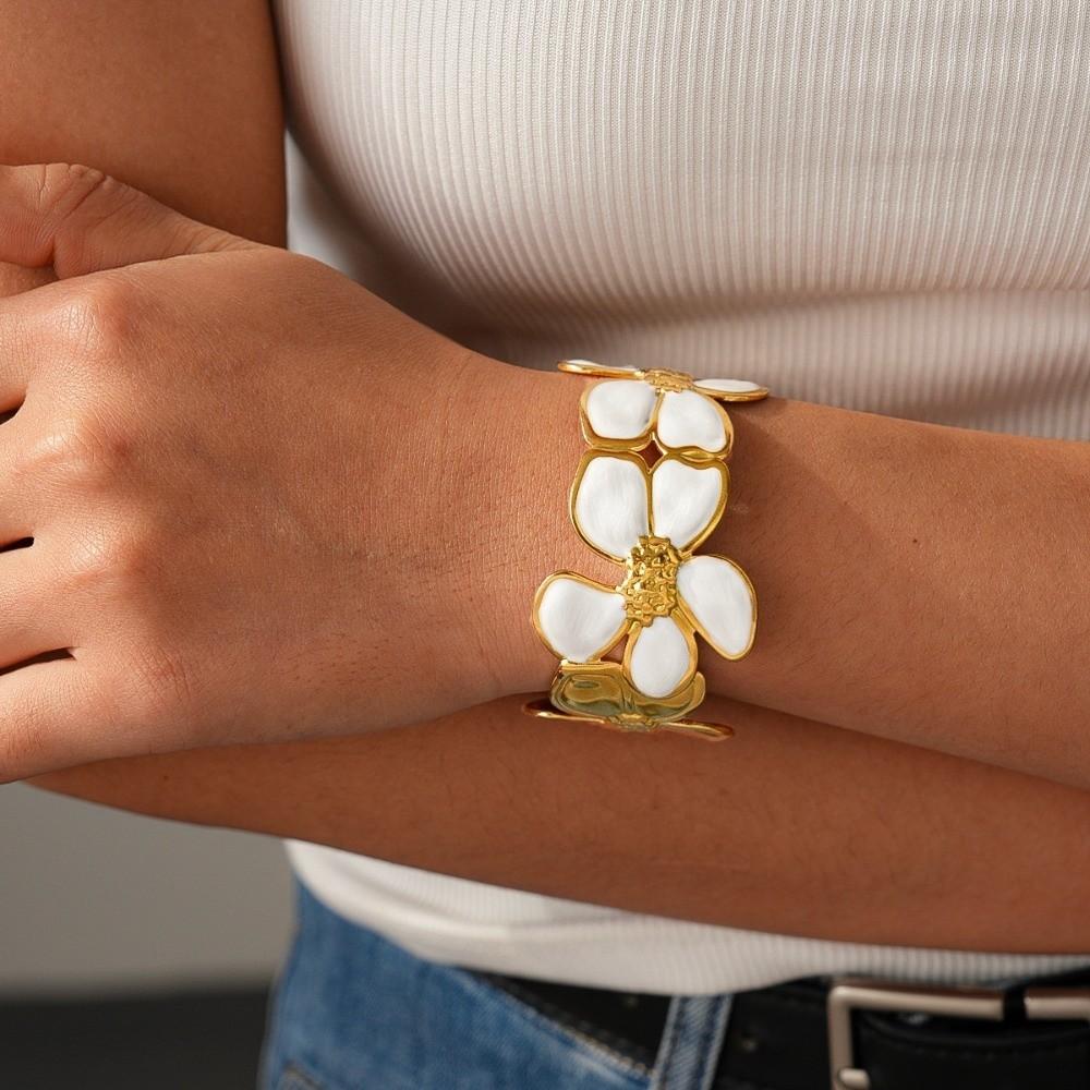 Wide Opening Bangles Gold Color Vintage Cuff Creative Flower Bracelet Jewelry