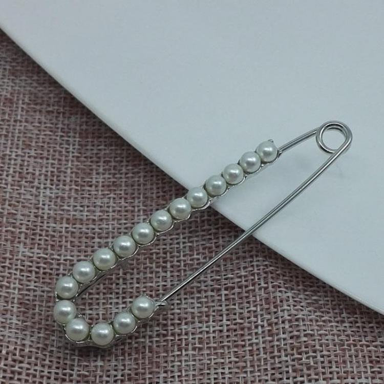 

Cute Rhinestone Pins For Pants Waist Adjustment Women Cardigan Scarf Shawl Safety Brooches Korean Luxury Zircon Scarf Buckle