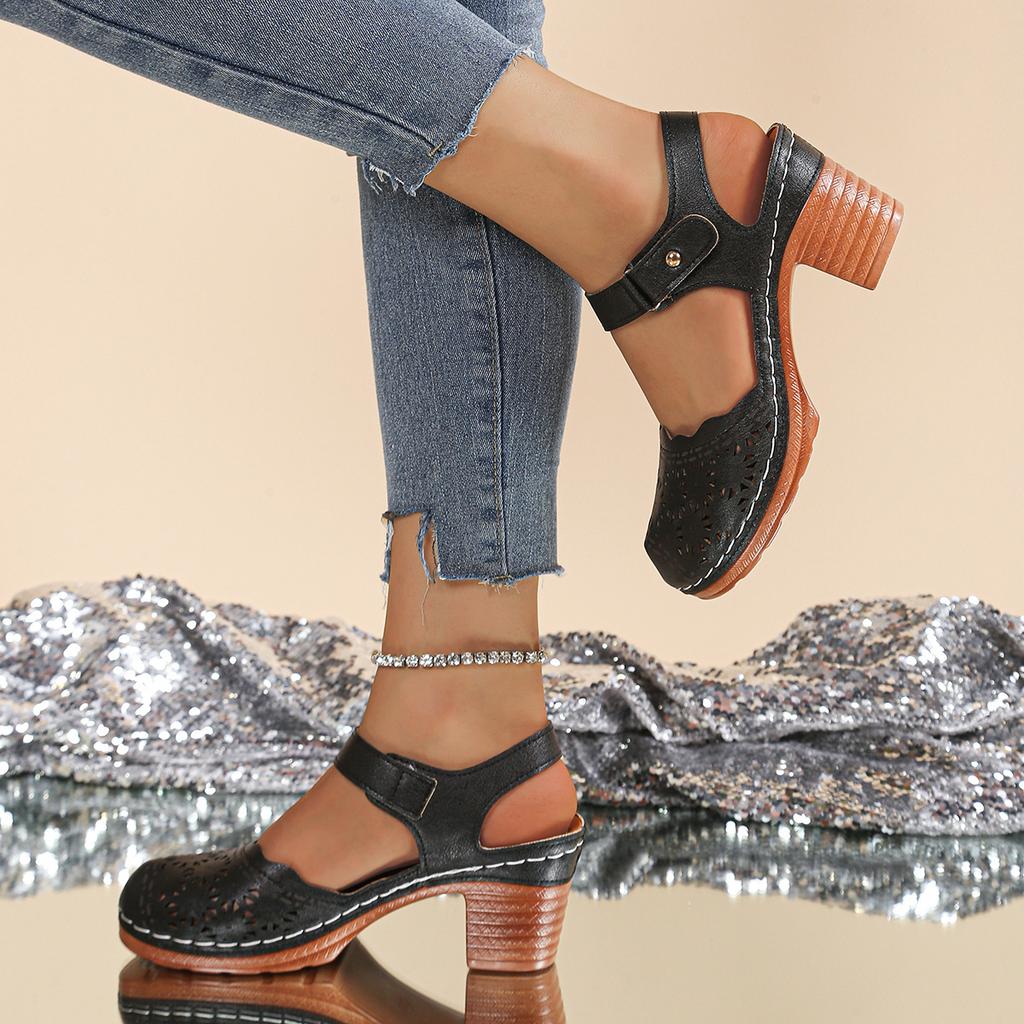 Baotou Sandals Women's 2025 New Summer Empty Thick Heel Large Size Sandals Retro Hollow High Heel Women's Sandals