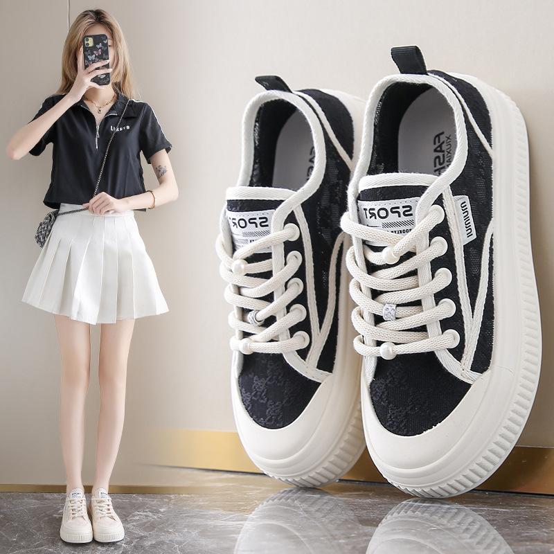 Little white shoes women's breathable mesh 2025 new popular summer thin biscuit shoes lace mesh shoes thick baseplate shoes
