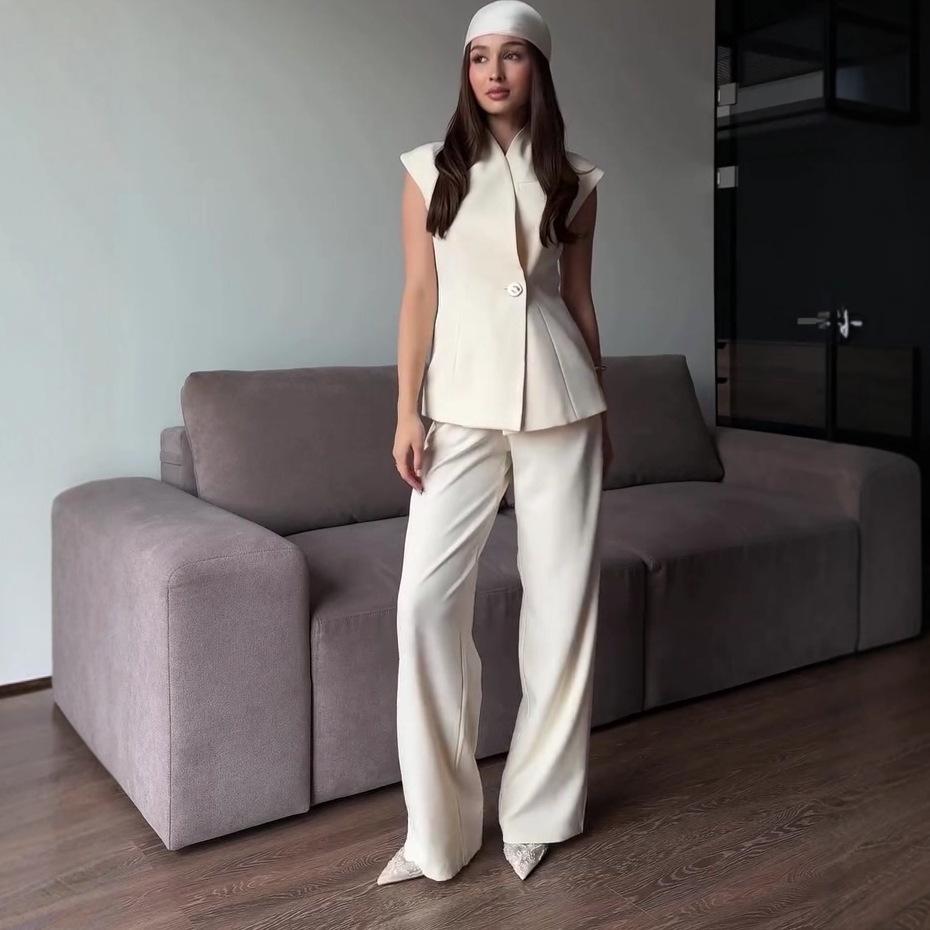 European & American Summer 2025 Women's Fashion: Sexy Casual Three-Piece Set - Button Top & Pants