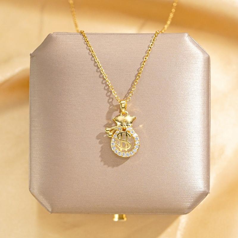 1 Pcs Copper Pendant Money Pouch Titanium Steel Necklace Model 2024 Women Niche Trend Light Luxury Collarbone Chain