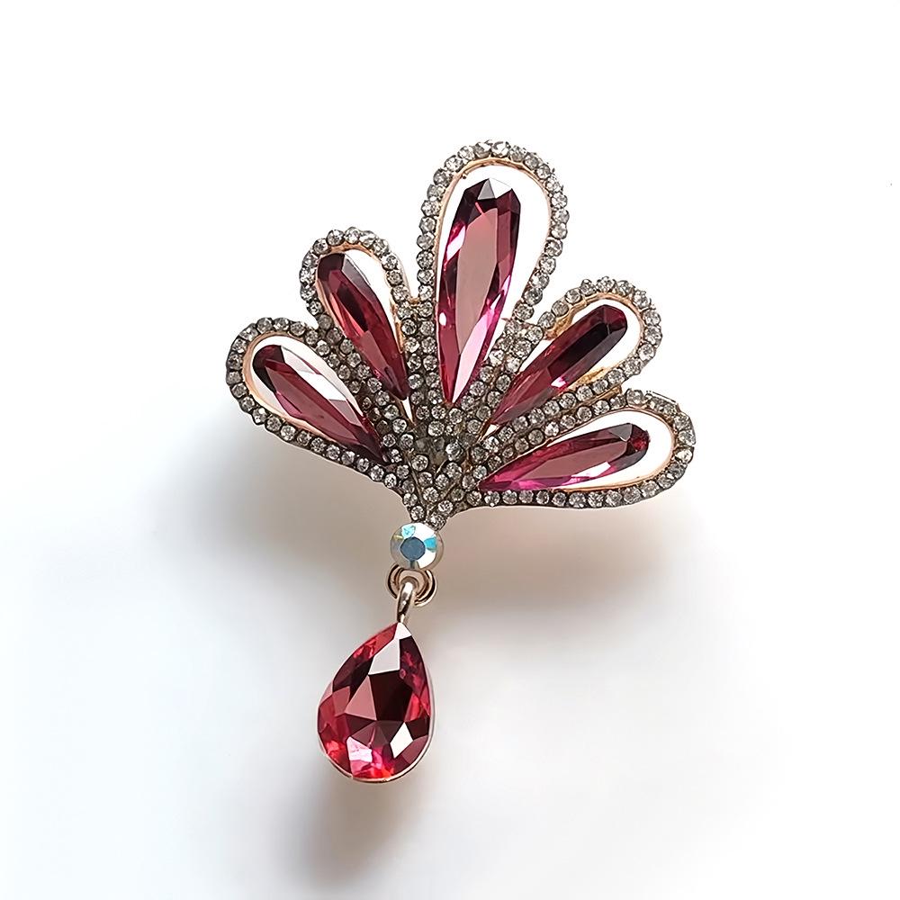 Korean Luxury Crystal Rhinestone Corsage Brooch for Women - Fashionable, Versatile Jacket Accessory