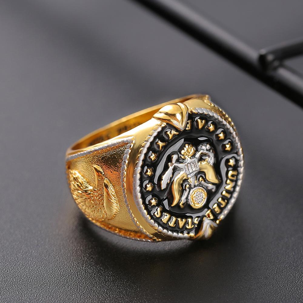 WOSIKATE Vintage Round Separated Color Ring For Men Fashion Jewelry Men's Domineering Gold-plated Eagle Head Index Finger Ring