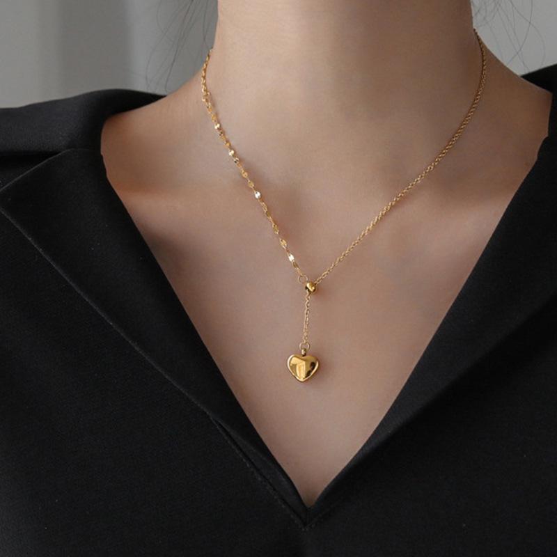 Japanese & Korean Minimalist 3D Heart Clavicle Chain: Asymmetrical Hip-Hop Necklace for Women