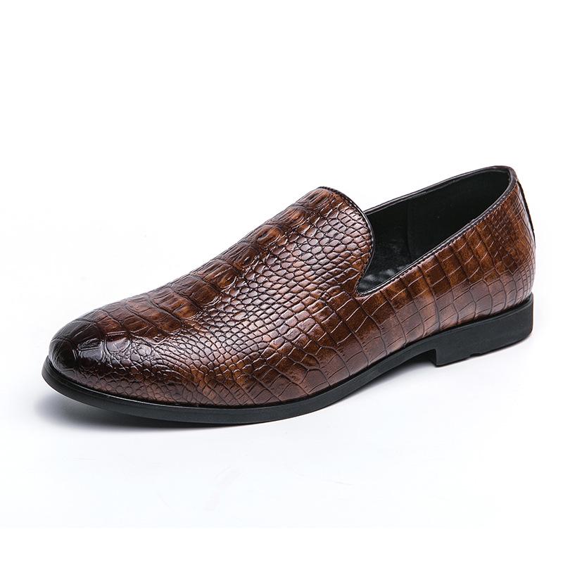 Men s Large Size Crocodile Pattern Slip-On Loafers - Casual Leather Shoes for Trendy, Effortless Style. 38 коричневый