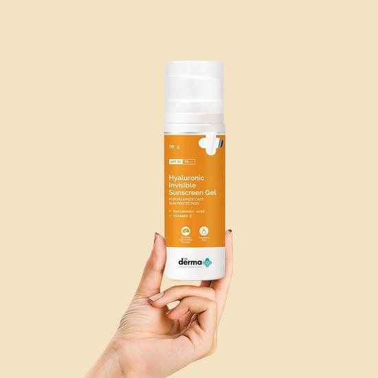 Derma Co Hyaluronic Invisible Sunscreen SPF 50 Gel do każdej skóry z kwasem hialuronowym i witaminą E, bez białego osadu Sun P, 1 sztuka