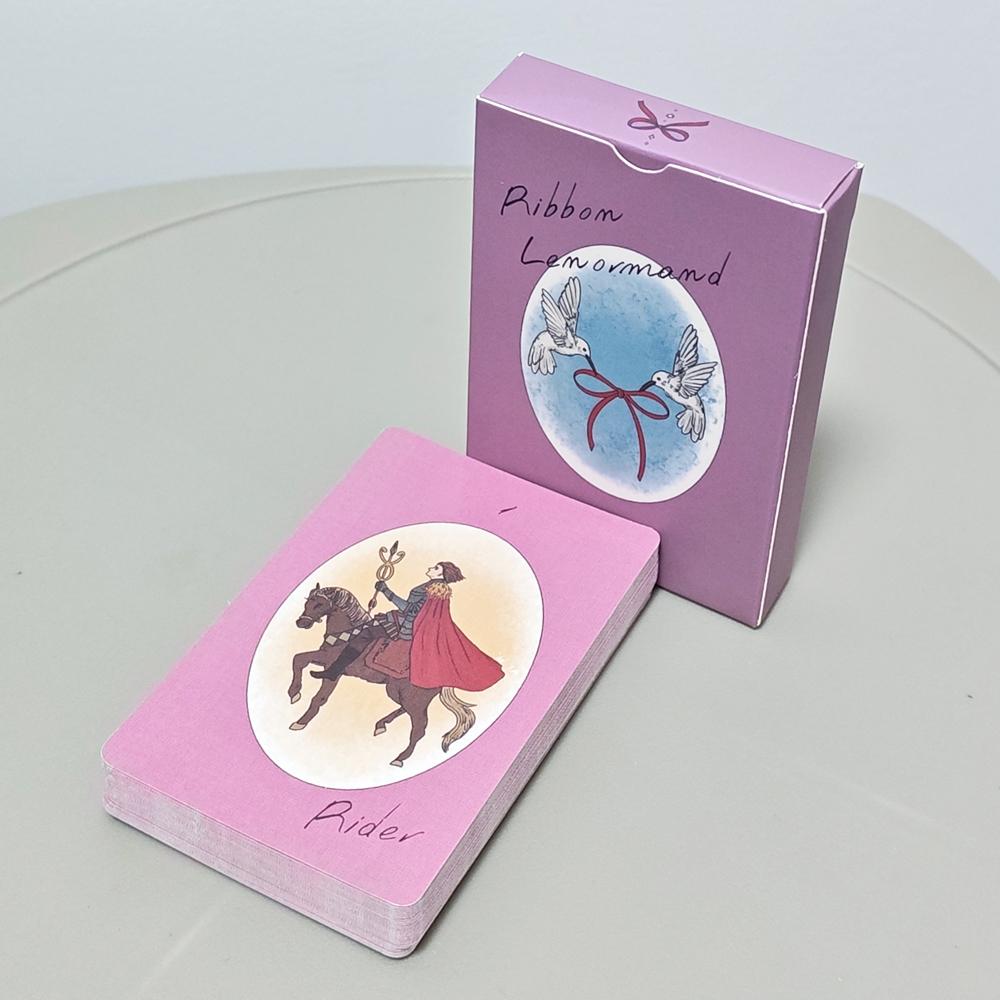 Karty Lenormand Stuha 36 ks Lenormandové karty 9*6cm V štýlovom matnom ružovo-fialovom prevedení s matným povrchom