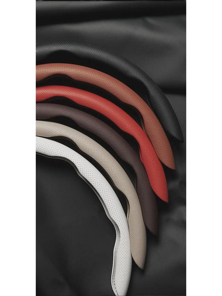 "Ultra-Thin Nappa Perforated Clip-On Steering Wheel Cover: Warm in Winter, Cool in Summer, Non-Slip Design"