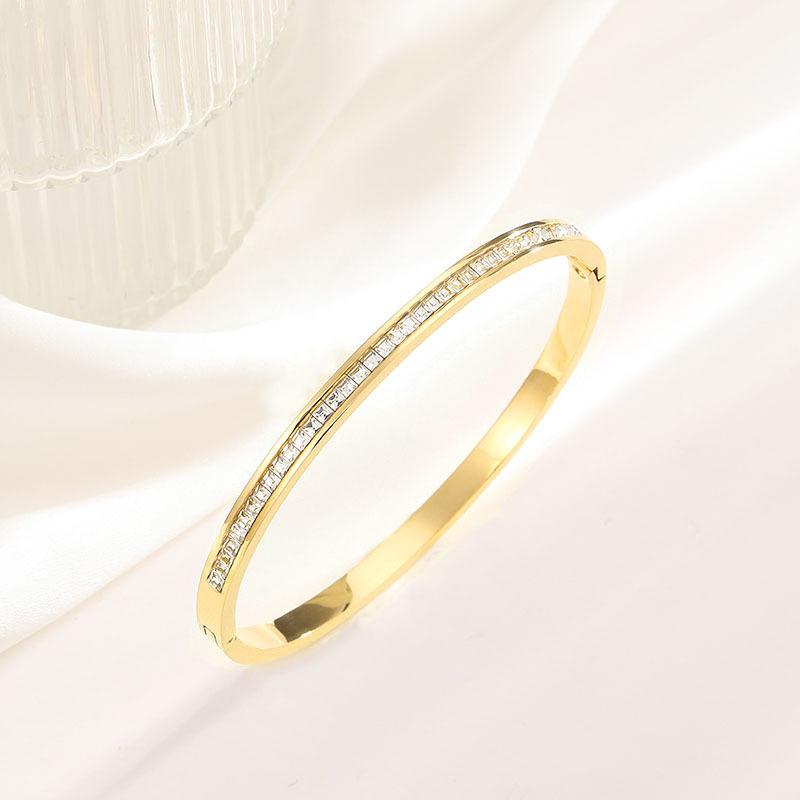 Htpwe Stainless Steel Zirconium Shell Bracelet For Women 18k Gold Plated Couple Holiday Gift Bracelet Party Daily Zircon