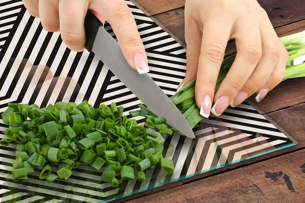 Glass protective plate for the stove 50x52 Pattern