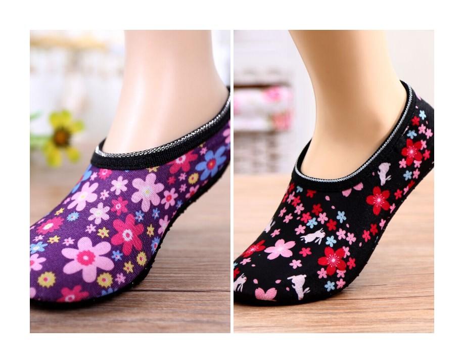 Non Slip Grip Socks for Women Low Cut Lightweight Breathable Socks with Anti Skid Rubber Dots for Yoga Pilates and Indoor Use
