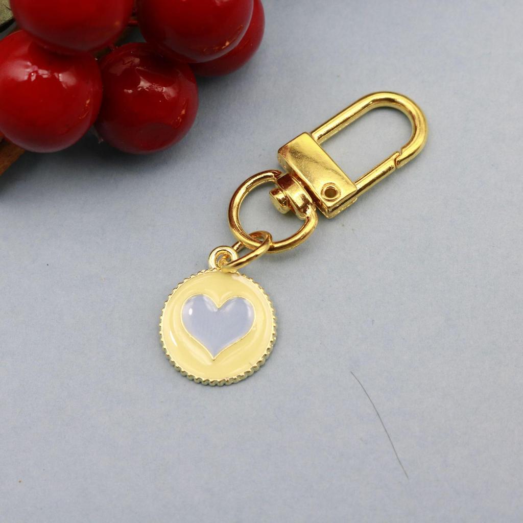 Hot Selling Simple Colored Heart Oil Drip Keychain Pendant