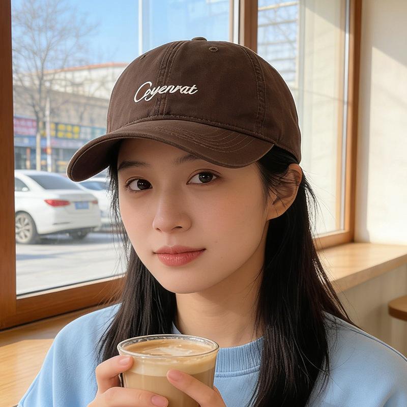 

Baseball cap four seasons new Korean version college style visor fashionable street deep top New Year s red cap [regular]