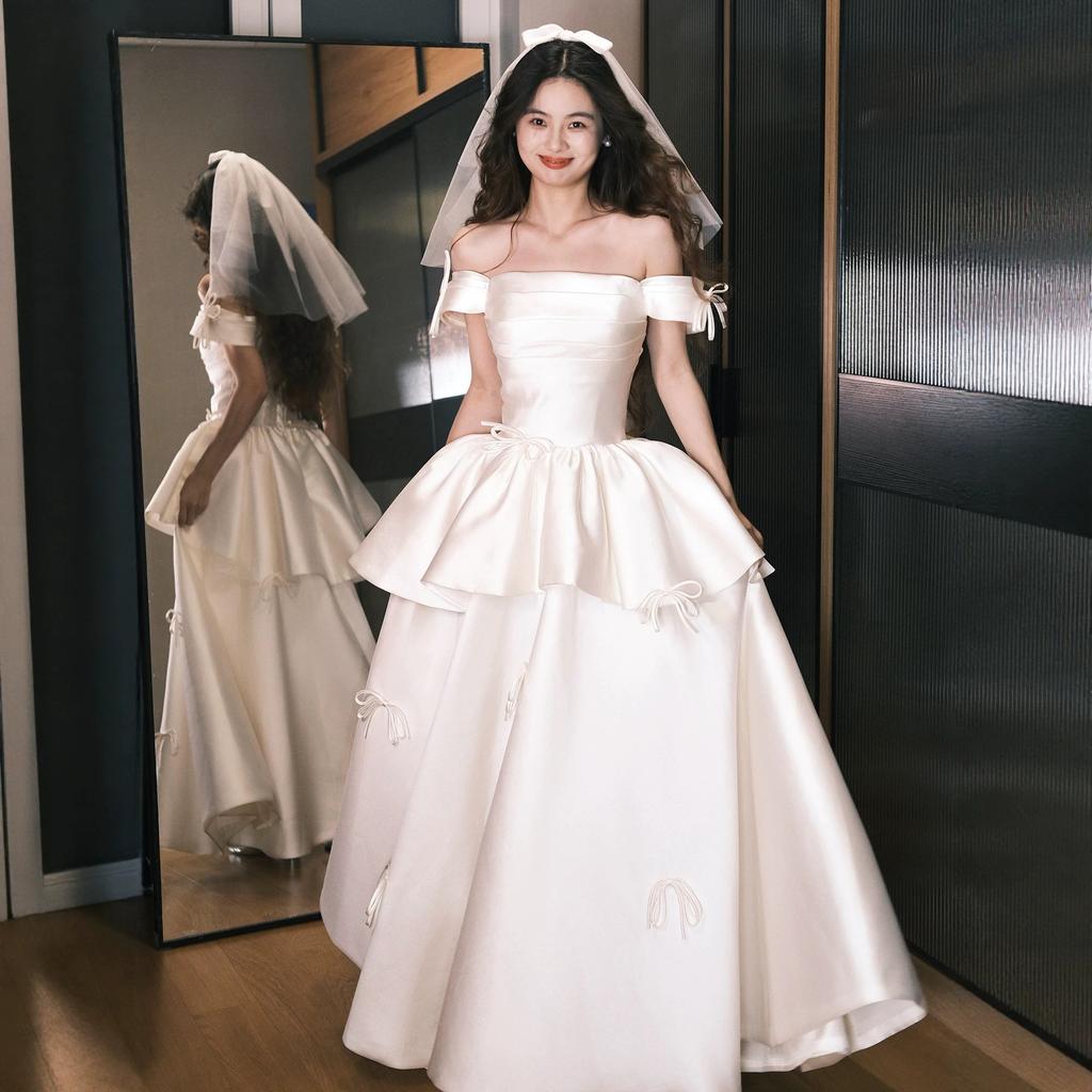 One-word Shoulder Satin Light Wedding Dress, Wedding Engagement Bow, White Niche Travel Photo Evening Dress, Going Out Dress, Fluffy Skirt