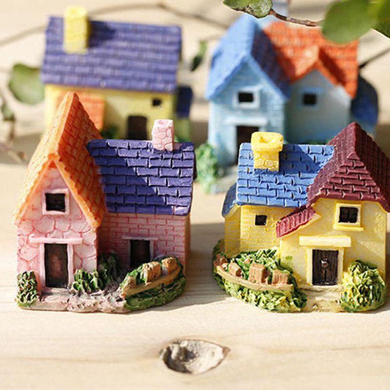 Charming Resin Mini House Villa For Enchanting Micro Landscape Decoration Craft