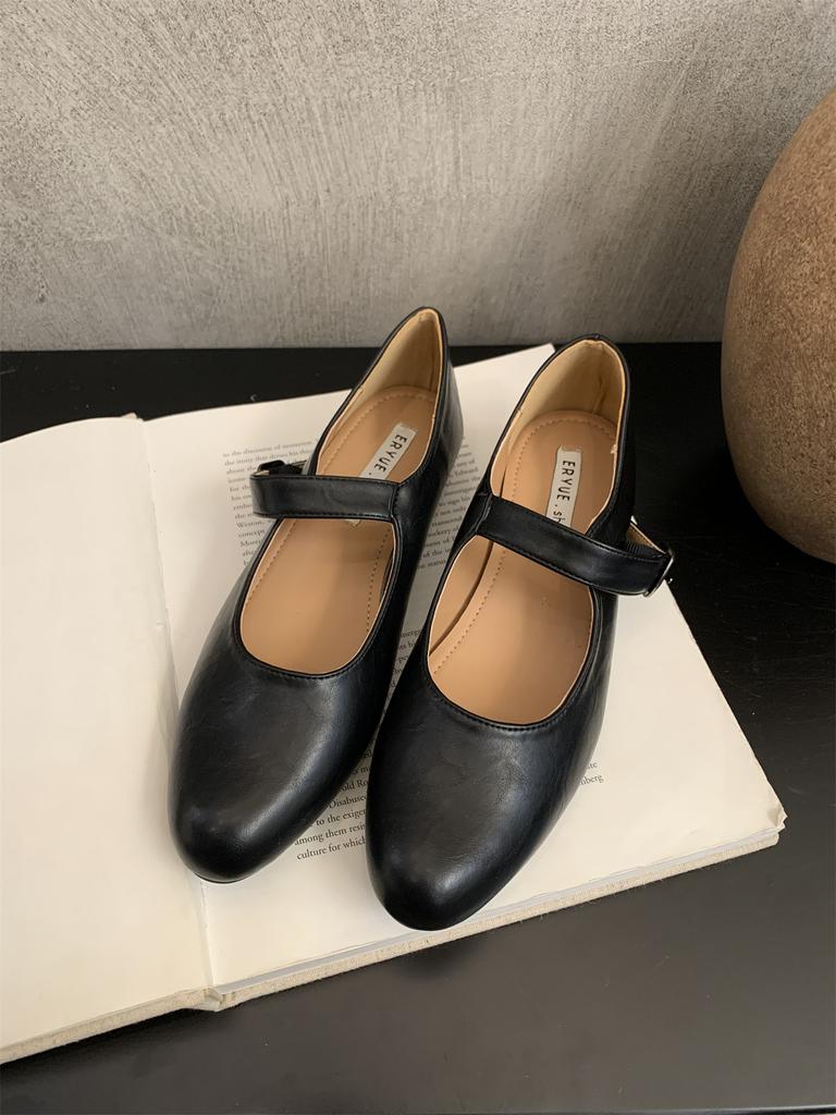 Retro Comfort Ballet Shoes Female Casual Daily Low Heel Loafers Luxury Buckle Strap Ladies Flats Mary Janes Shoes Party Pumps