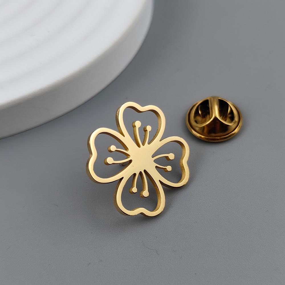 Fashion Peach Blossom Stainless Steel Brooch for Men Shirt Suit Lapel Pins Jewelry Wedding Party Accessories Father's Day Gifts