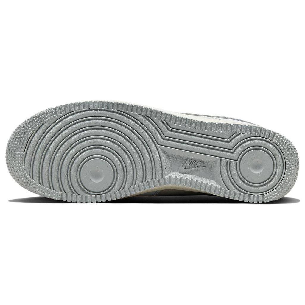 Nike Unisexové tenisky Air Force 1 07 Next Nature Photon Dust Sail Bílá Světle-kouřově-šedá FZ4620-100