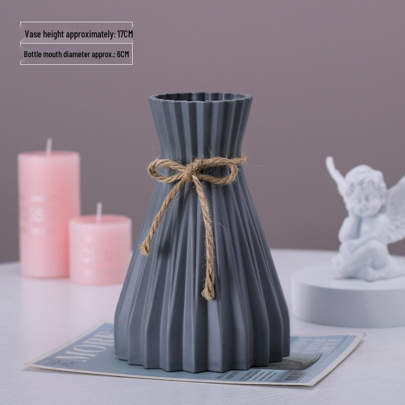 Nordycki Biały Plastikowy Mały Wazon - Minimalistyczny Wystrój do Kompozycji Kwiatowych do Salonu