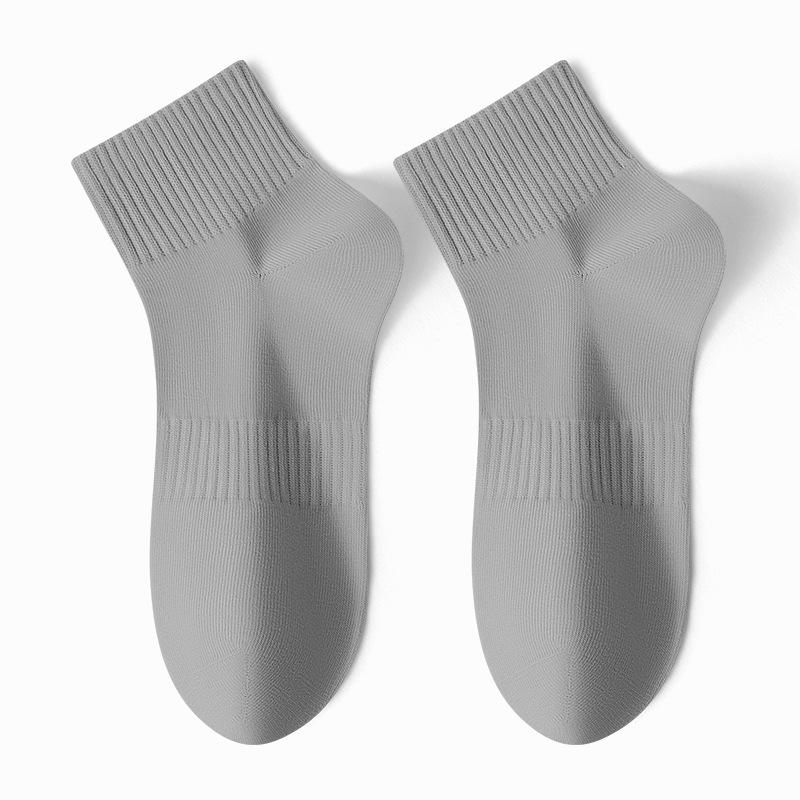 Male Spring and Summer Solid Color Vertical Bar Movement Antibacterial Breathable Non Slip Short Tube Cotton Socks
