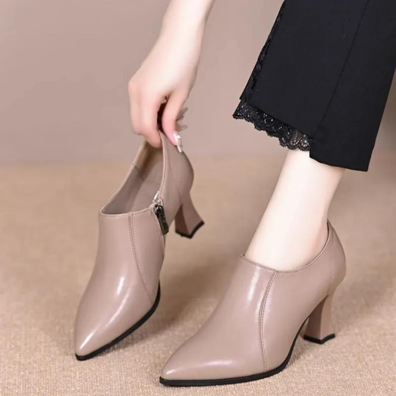  Botas Femininas Women Fashion Light Weight High Quality Spring & Autumn Ankle Heel Boots for Office Career Work Ab362