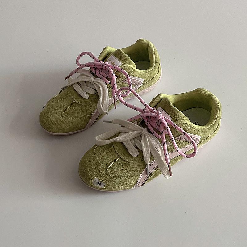 

Shoelaces German training shoes summer new round head breathable flat bottom low top fashion casual versatile sports German training shoes women 40 колір зеленого яблука