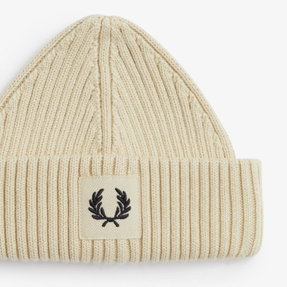 Fred Perry Căciulă groasă Fred Perry Patch Brand Chunky Lip Beanie T04 Cfpu2336151 T04