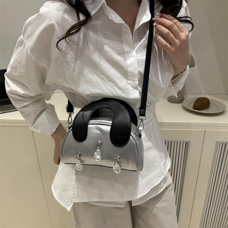 Niche Design Single Shoulder Handbag Bag Women's Summer 2025 New High-end Versatile Messenger Bag Contrasting Color Shell Bag