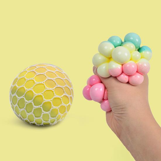 Karışık Renkli Üzüm Fileli Sıkılabilir Top Renk Değiştiren Top Stres Giderici Duyusal Oyuncak Yumuşak El Egzersizi Anksiyete Giderici Zıplayan Top