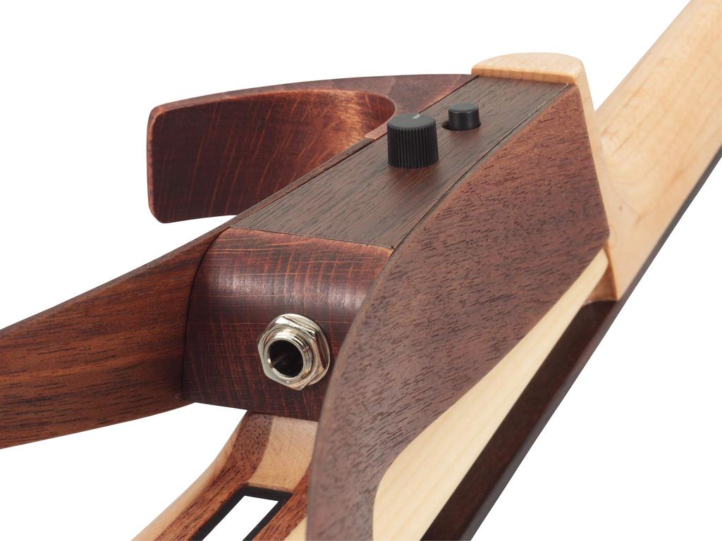YAMAHA Electric Violin YEV104BL Organic Design That Takes Advantage of the Texture and Materials of Wood
