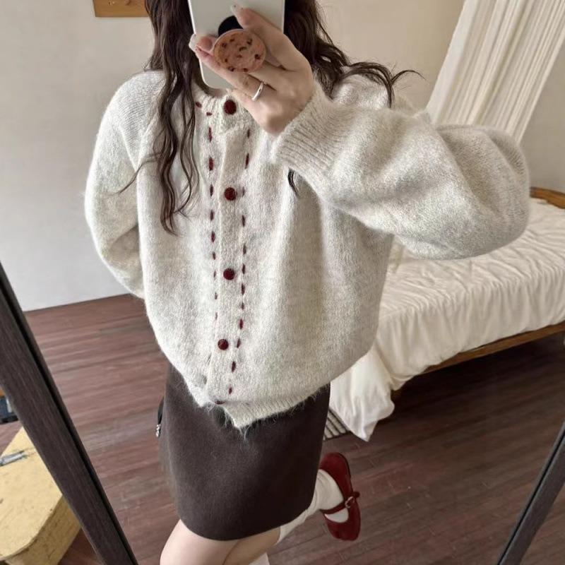 New Autumn and Winter Korean High-end Hand-stitched Round Neck Knitted Cardigan Design Sweater Jacket for Women