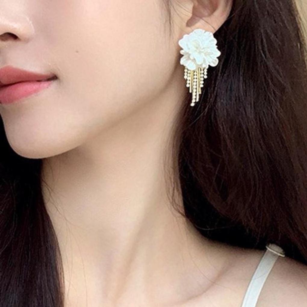 Women's White Flower Tassel Cubic Zirconia Earrings [Silver Needle]