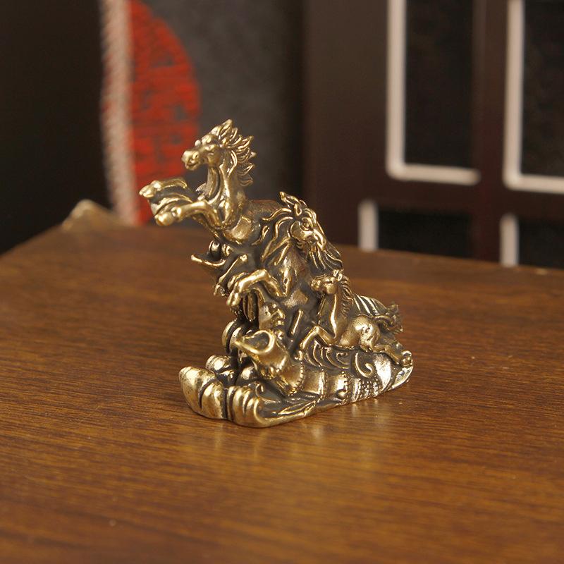 1 Stück Messing Pferdefigur 2026 Jahr des Pferdes Feng Shui Schreibtischdekoration Kind reitet Home Office Miniatur Geschenk